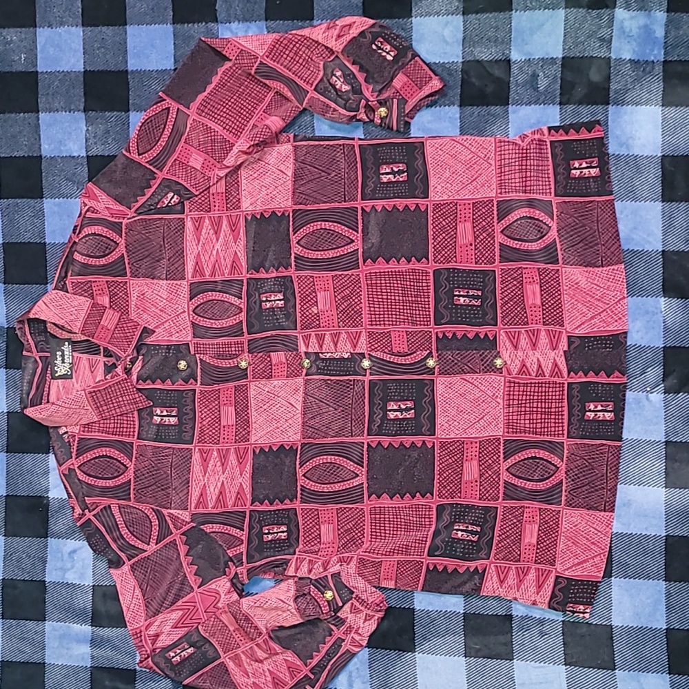 Vintage. Made in USA. Silver Threads. 💯 Polyester. Button- down. Women's XL